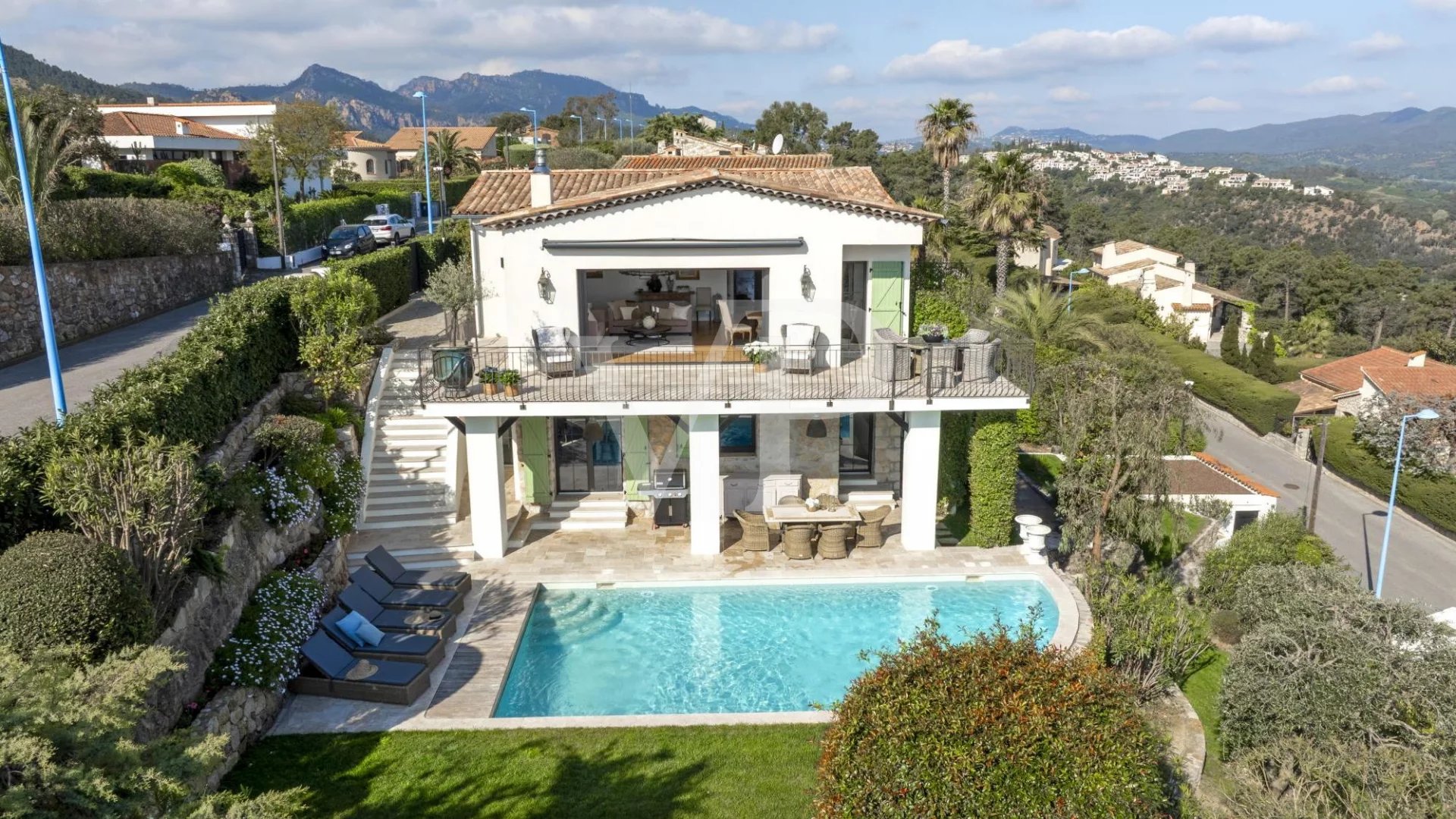 von_poll_real_estate_property_85942121_image_2