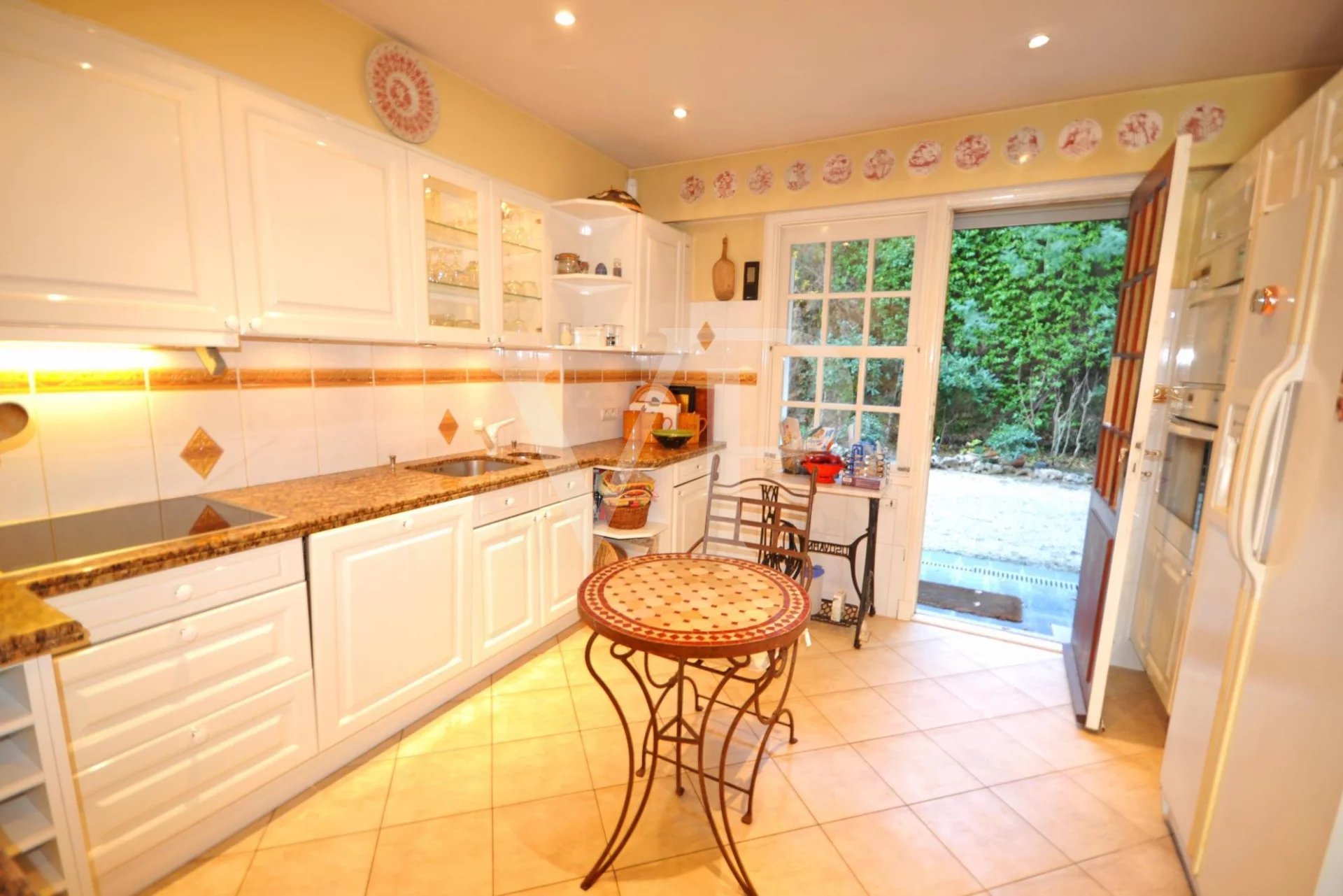 von_poll_real_estate_property_83754481_image_10